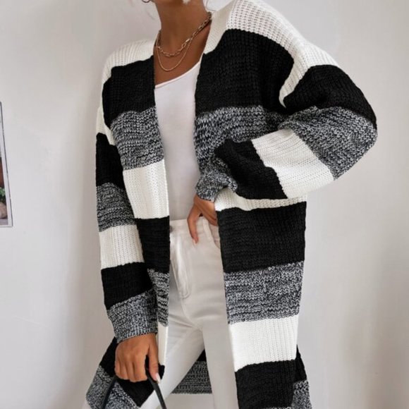 MODA ME COUTURE Sweaters - Trendy! Color Block Open Front Batwing Sleeve Long